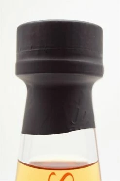 Signature Edition Nine Single Malt Whisky -SBS || Waterford || SAINT JAMES Verkaufsgeschäft dsc00028