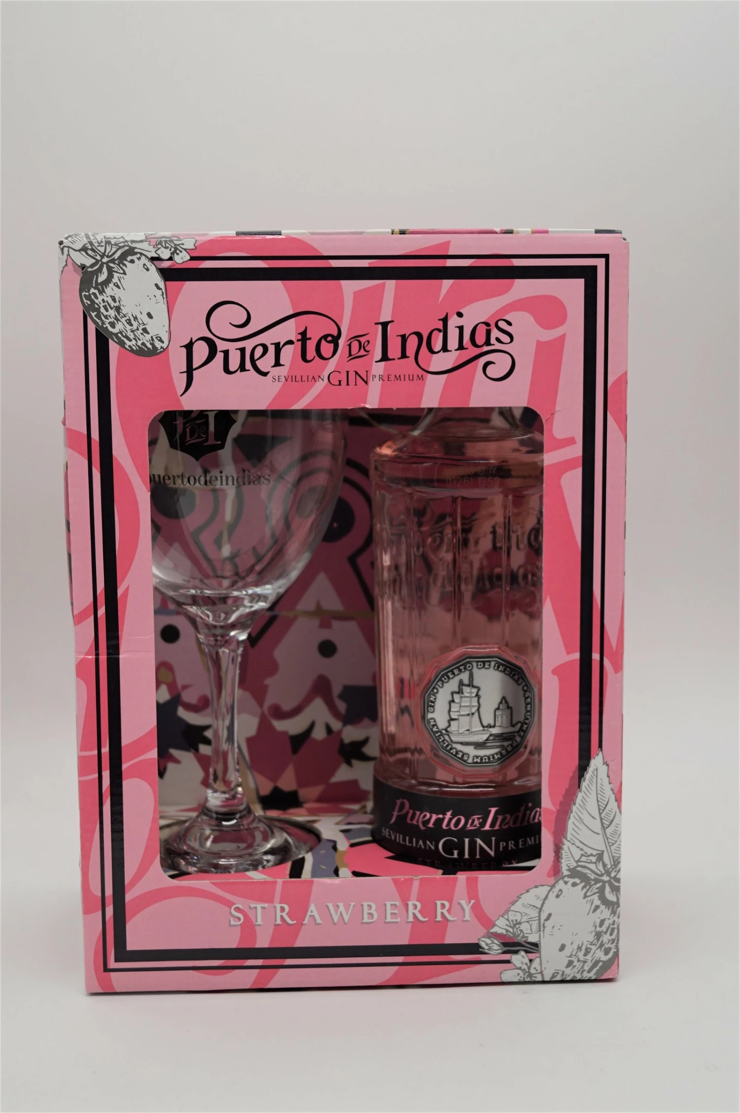 Sevillian Premium Gin Strawberry + Kelch 1 Sevillian Premium Gin Strawberry + Kelch